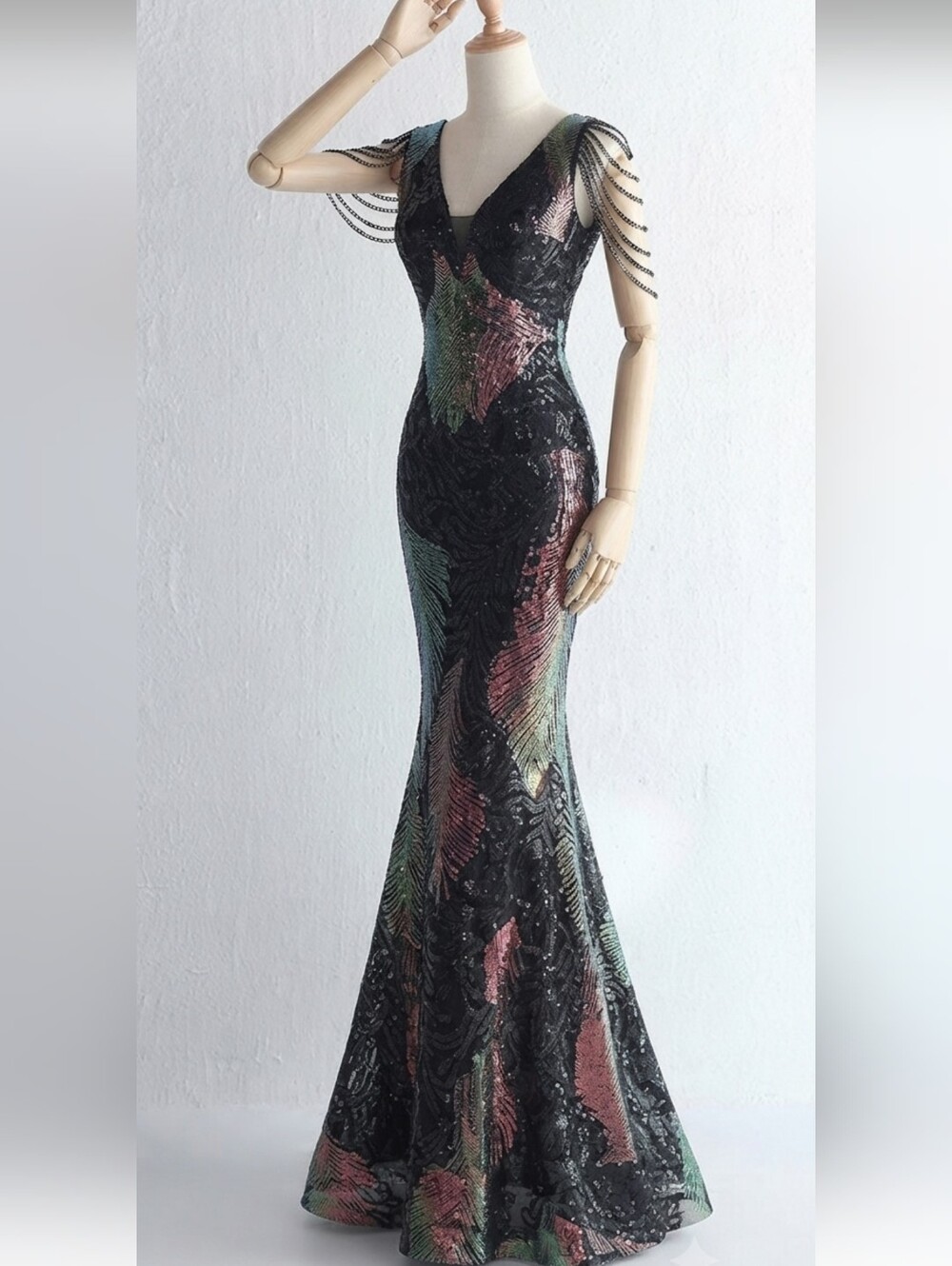 Black,  Floral Print, Sleeveless,  Round Back,  V Neck, Sequined Mermaid… - Picture 15 of 15